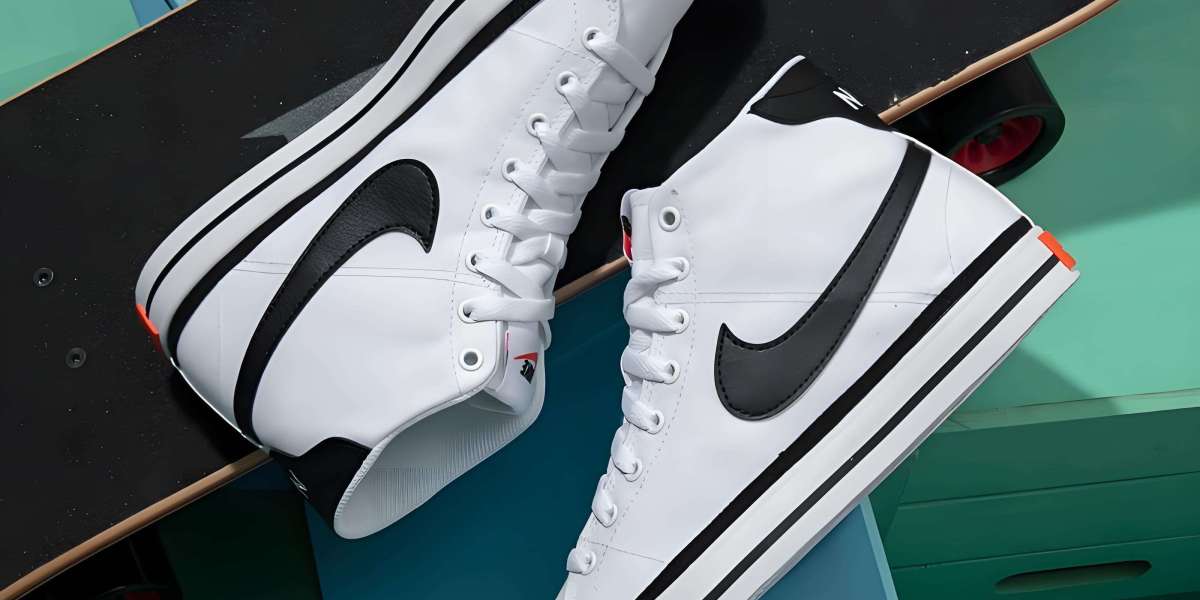 經典白黑美學復興！Nike Court復古潮鞋全解析