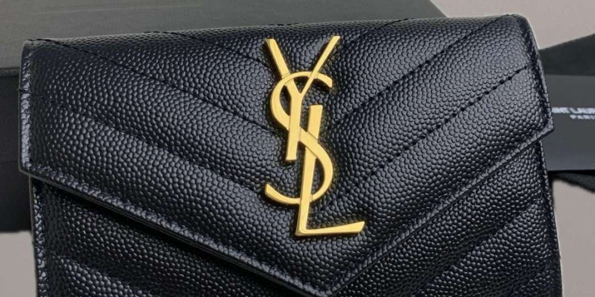 YSL包包官网必看！LouLou斜背包、零钱包全解析，【3色】小号皮革链条包热卖中